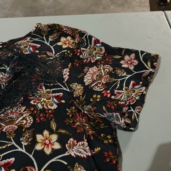 Daytrip Blouse - Picture 4 of 7